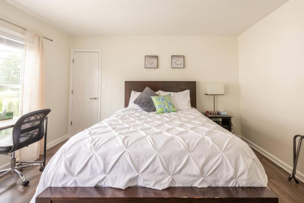Studio Suite 5 Minutes To Downtown Indianapolis Ngoại thất bức ảnh