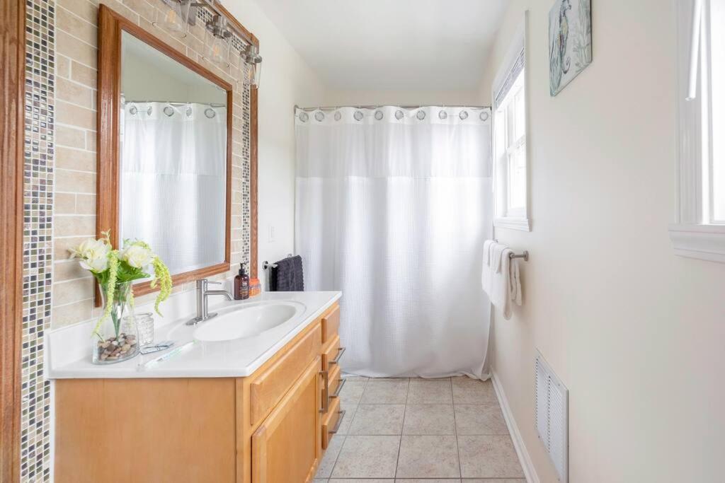 Studio Suite 5 Minutes To Downtown Indianapolis Ngoại thất bức ảnh